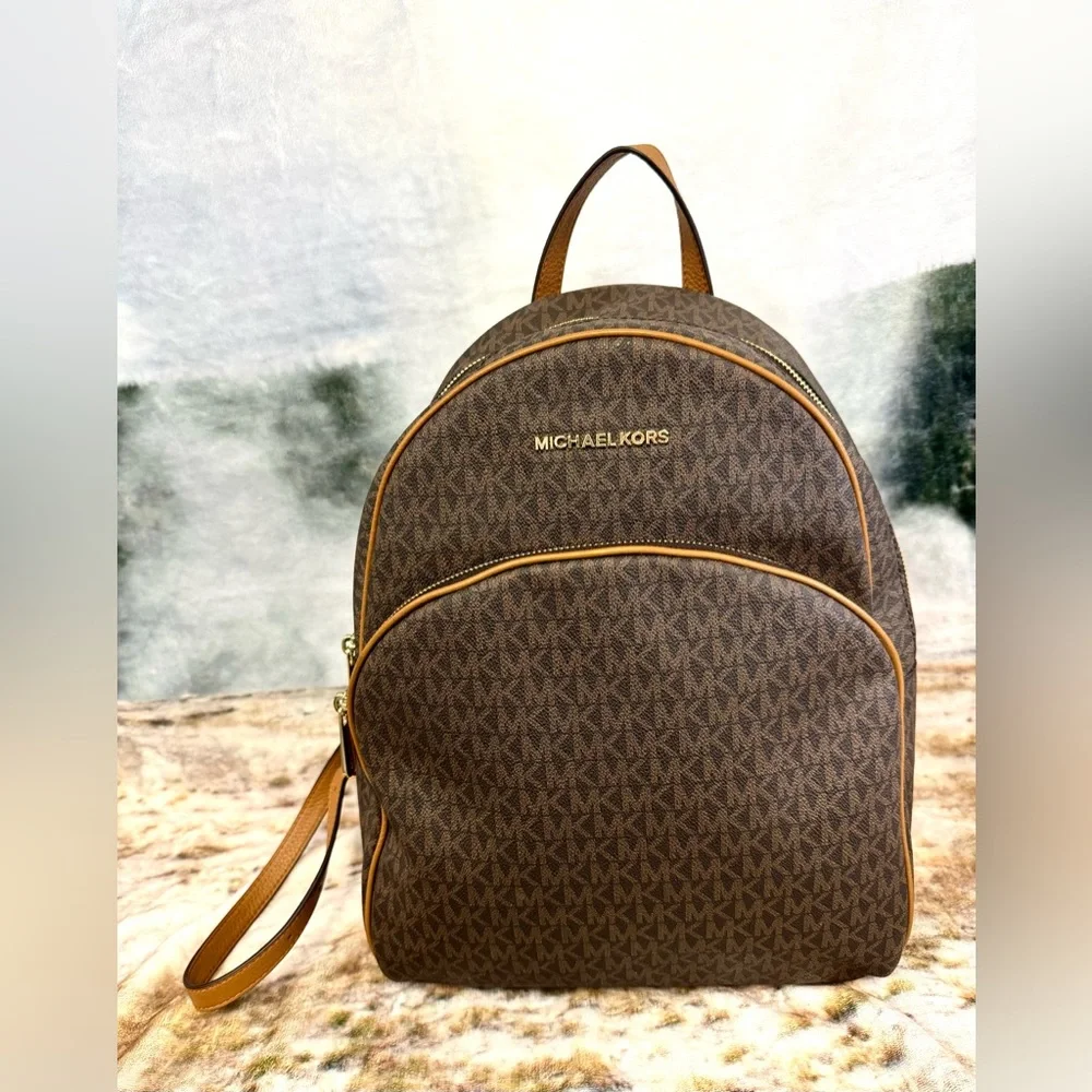 Michael Kors Brown Signature Large Jet Set Abbey Backpack